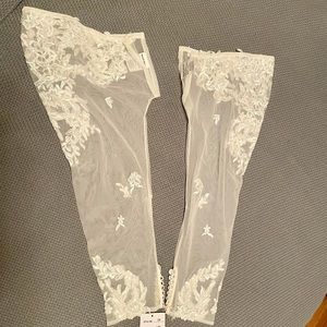 David’s Bridal Lace Sleeves